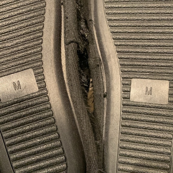 PINK FROM VICTORIA’S SECRET SLIPPERS - Black Faux Fur (New Without Tags) - Picture 9 of 10